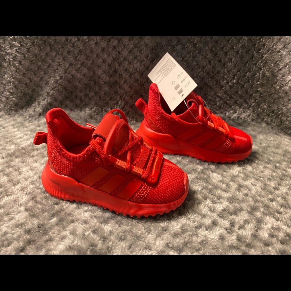 Adidas U Path sneakers- size infant 5K- NWT